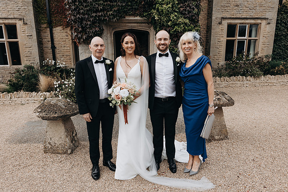 NO021025-370