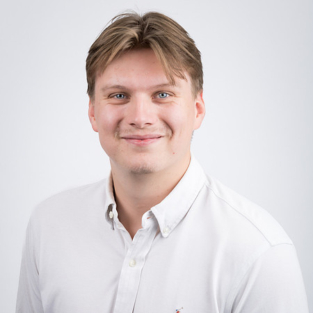 Josh Thomas-0928