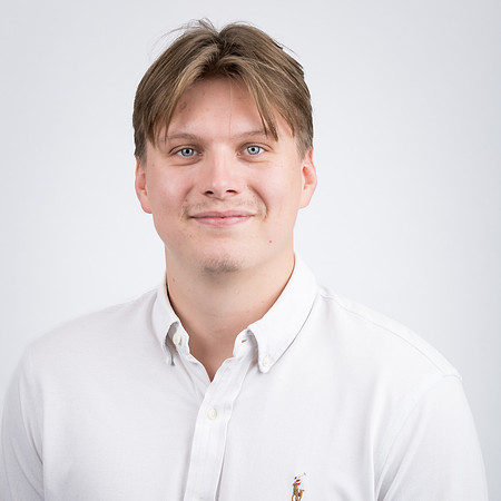 Josh Thomas-0917