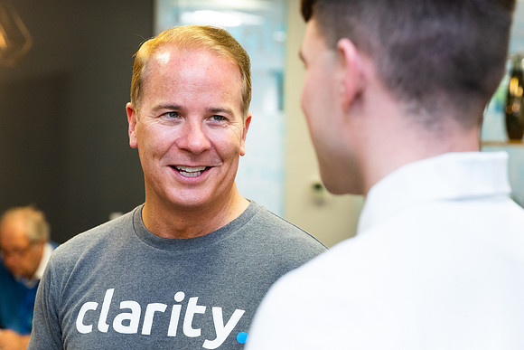 Happy people at Xero Corporate events photographed by Ian Jamieson Photography