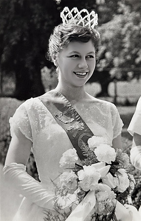 Ena Ward-1005