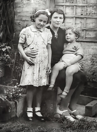 Jean, Edith, Alan Johnson c1938